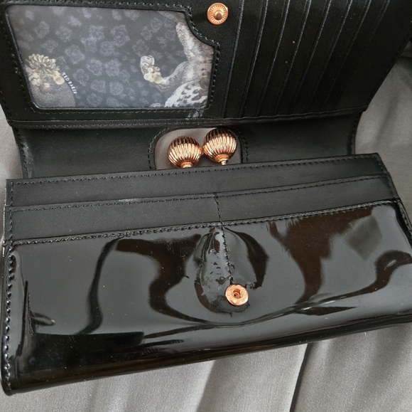 Black patent leather wallet - Picture 2 of 4